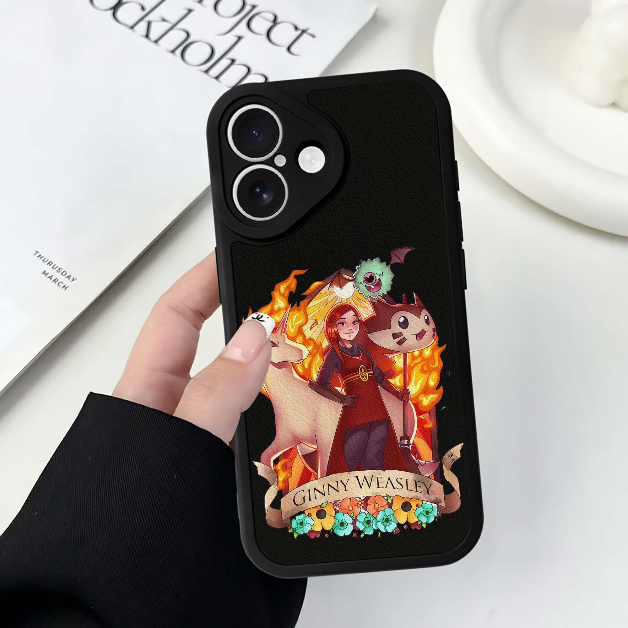 （画像用） Harry Potter ハリー・ポッターシリーズ 【iPhone 16シリーズ対応】シリコンスマホケース（レザー調） 材質：シリコン
